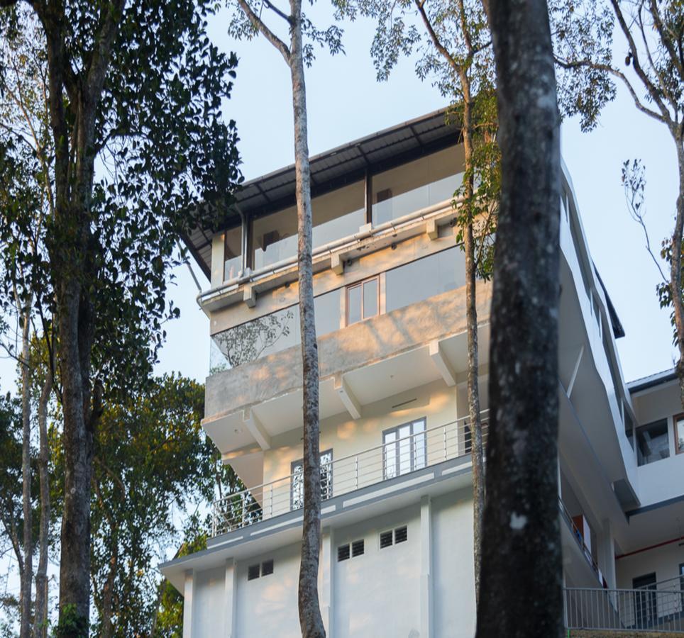 Hostess Thekkady Exterior photo