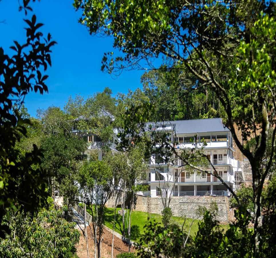Hostess Thekkady Exterior photo