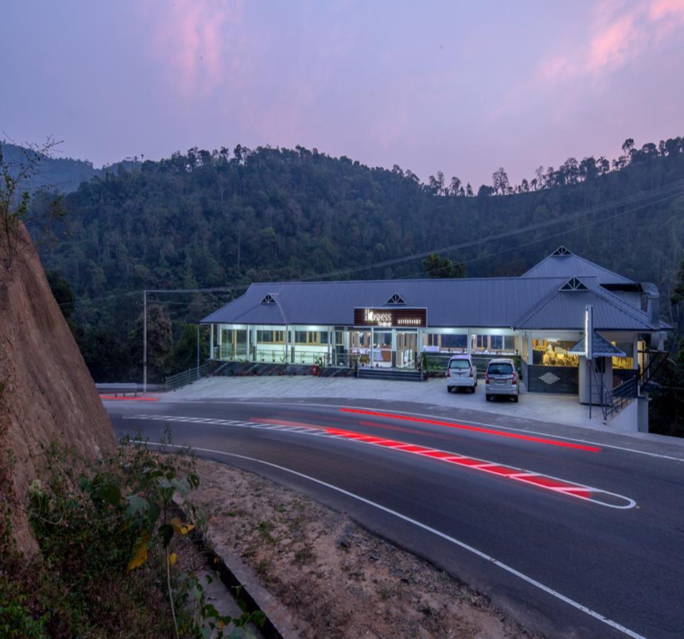 Hostess Thekkady Exterior photo