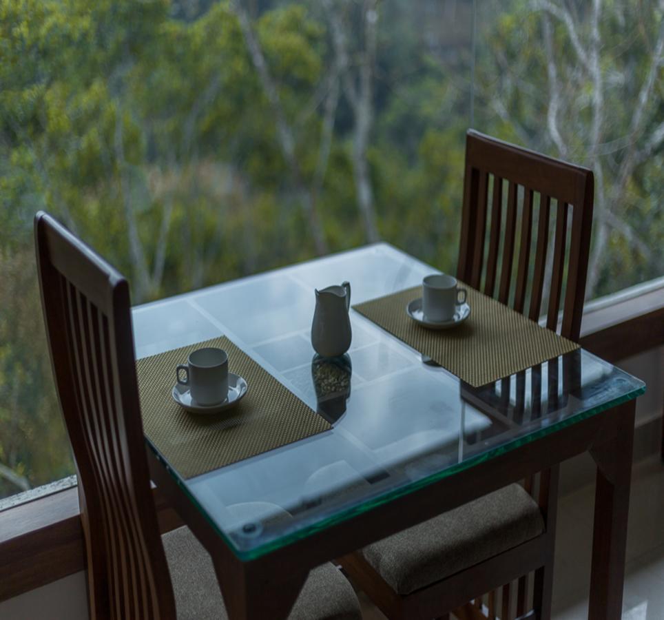 Hostess Thekkady Exterior photo